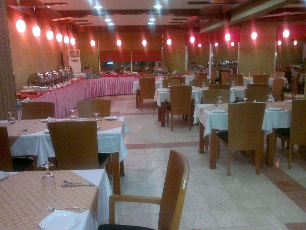 Verona Resorts Sharjah Eksteriør billede